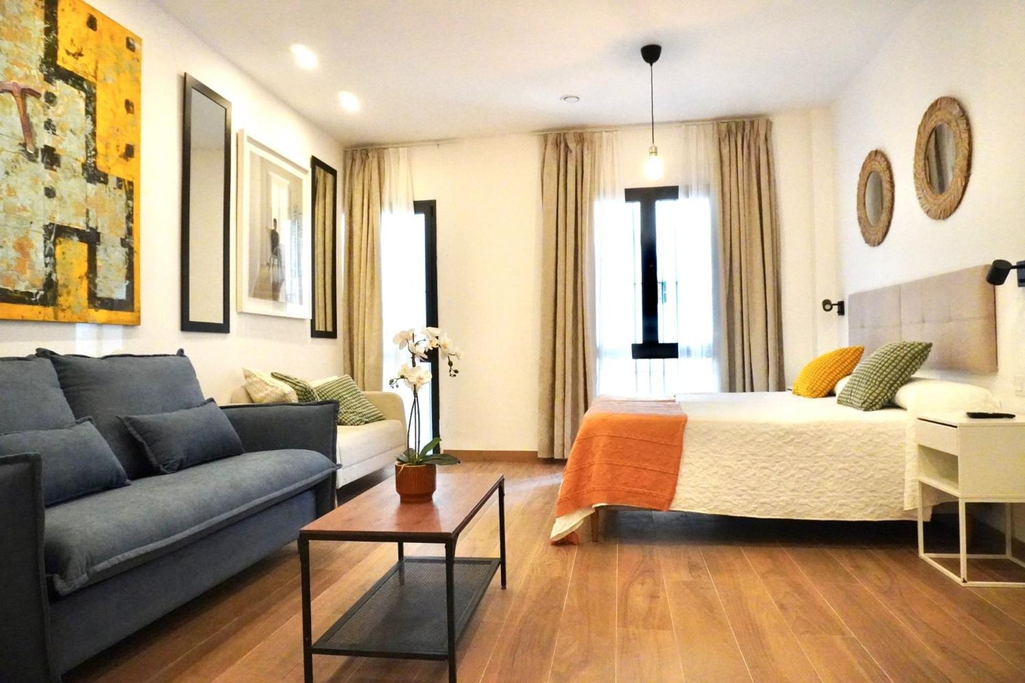 Global Suites Sevilla, Seville
